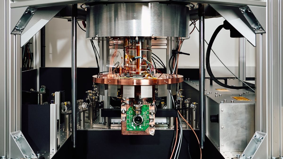 World’s ‘best-performing’ quantum computing chip could find its way into machines by 2027